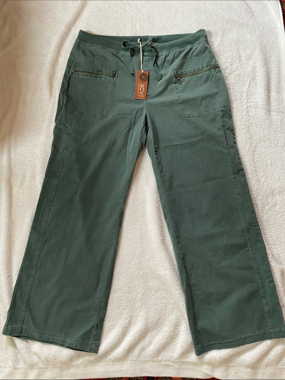 XCVI Straight Leg Pants in Forest Green